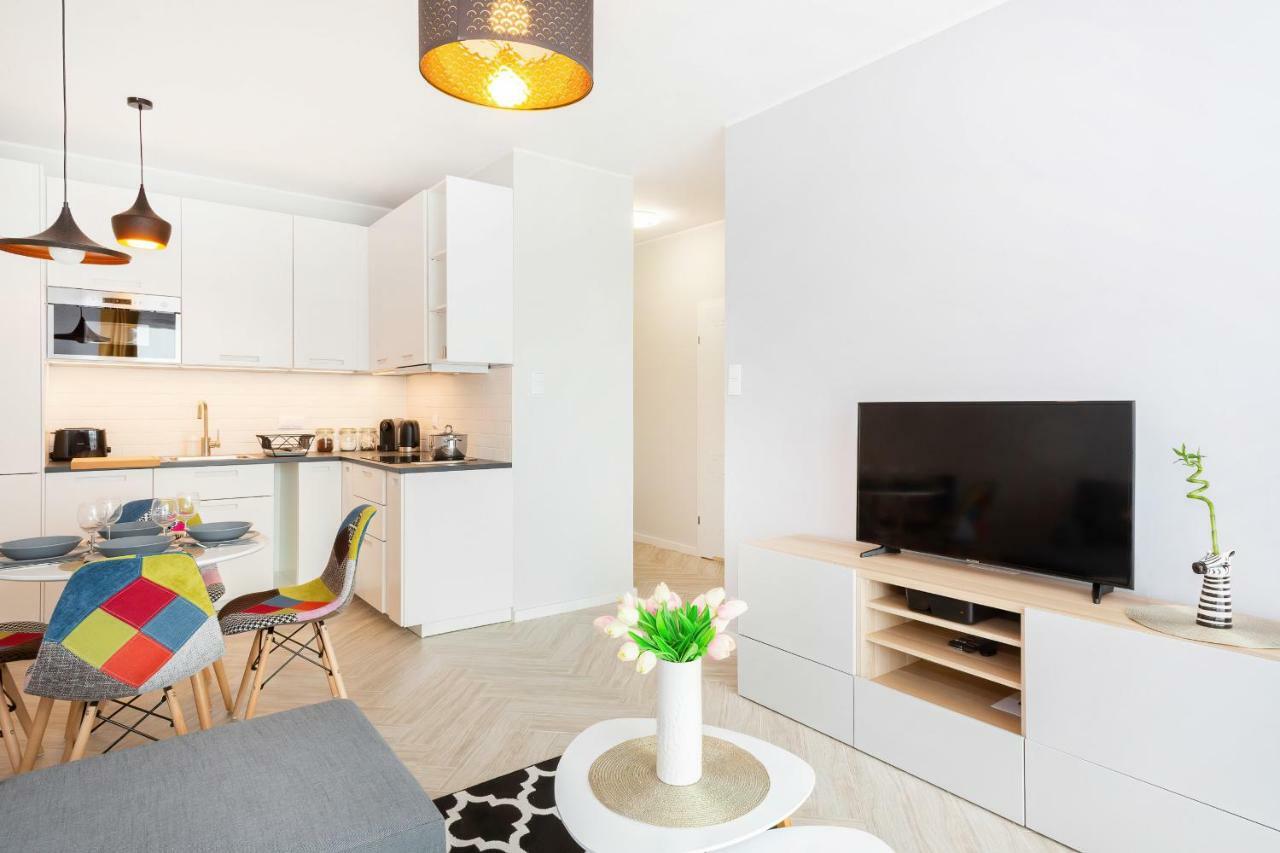 Apartments Rondo Wiatraczna By Noclegi Renters Warschau Exterior foto